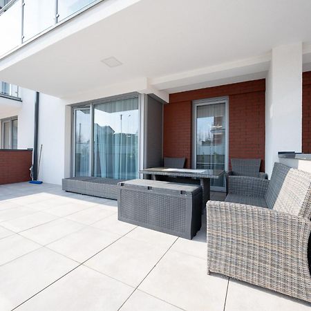 Apartament Z Wielkim Tarasem Morska 2 Rewal 50M Do Morza Extérieur photo