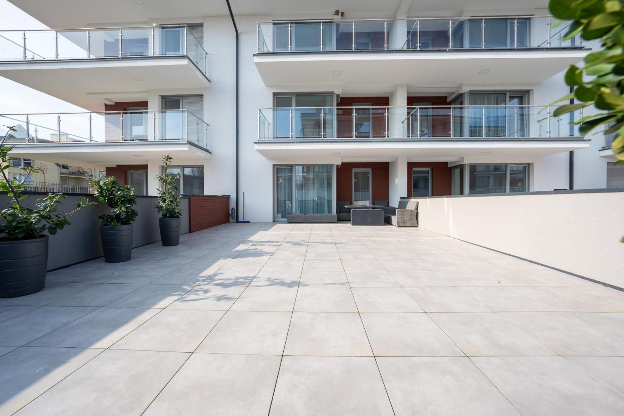 Apartament Z Wielkim Tarasem Morska 2 Rewal 50M Do Morza Extérieur photo